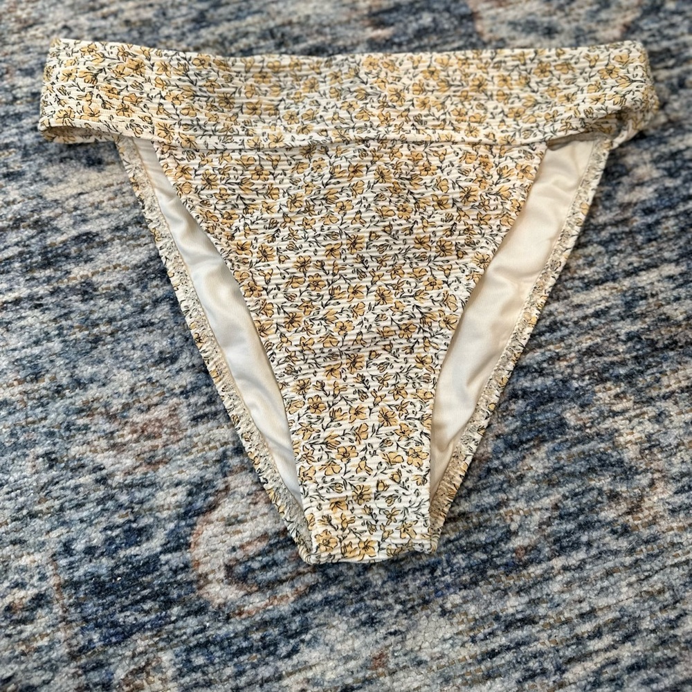 Billabong floral high waist bottoms